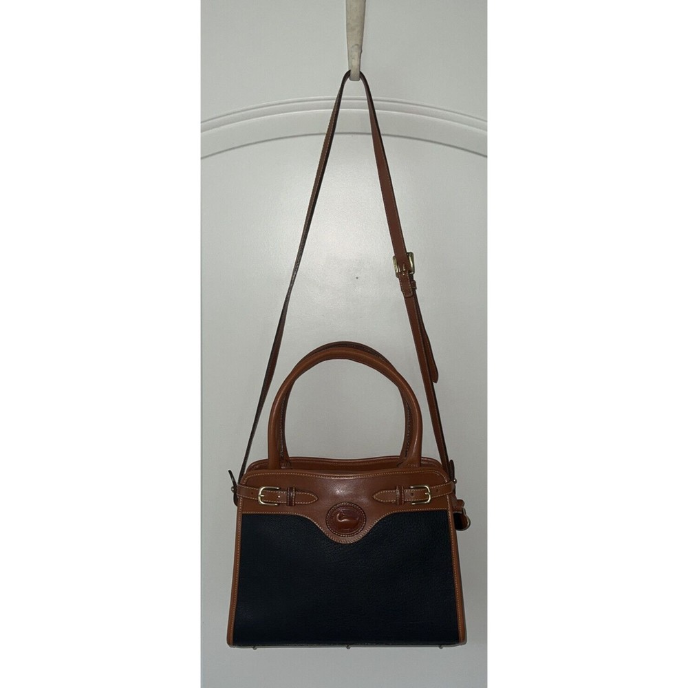 NWOT Dooney & Bourke Slim Satchel Hand/Shoulder Bag, Black/Tan, R259 BL 20601729